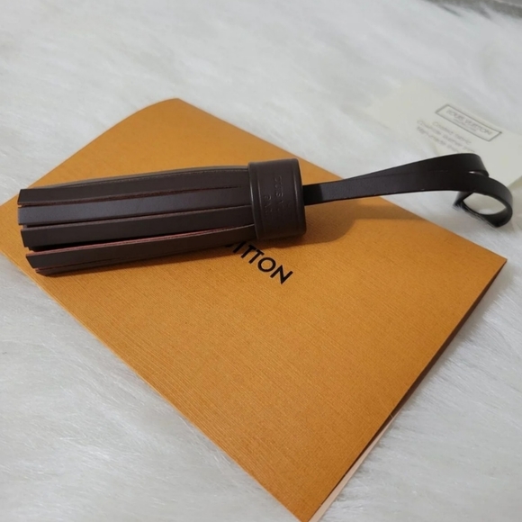 ❌️SOLD❌️ - Picture 9 of 11